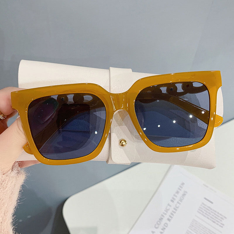 Sunglasses Ladies 2022 New Square Irregular Frame Chain New Retro Large Frame Sun Glasses PTQ