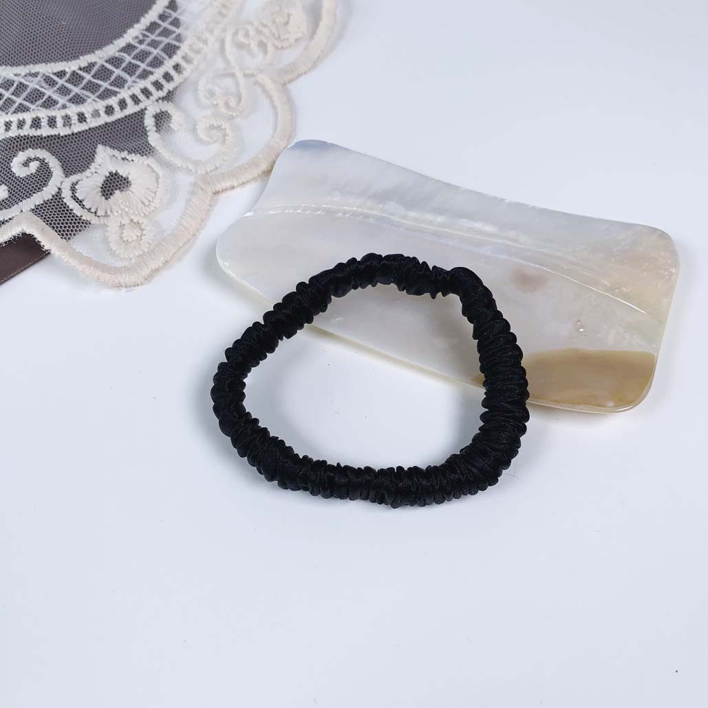 [SG ✨ Small]100% Authentic Mulberry Silk Scrunchies - 19 Momme Hair Ties Hair Ropes Hair Bands Elastics Ponytail Holders for Women Girls Hair Accessories, No Hurt to Your Hair, Dress Up