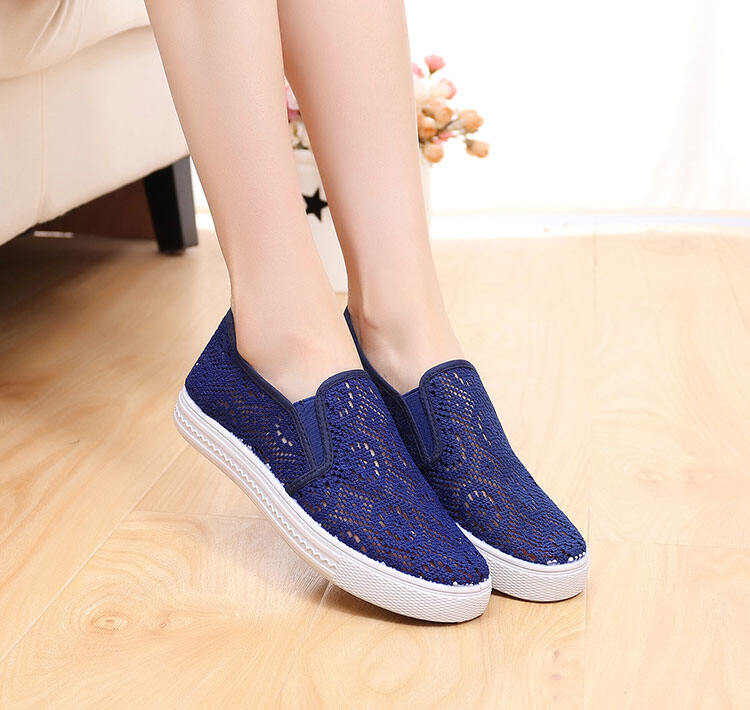 Summer Old Beijing Cloth Shoes Women's Mesh Shoes Breathable Hollow Casual Shoes Soft Bottom Full Mesh Slip-on Mom Women's Shoes