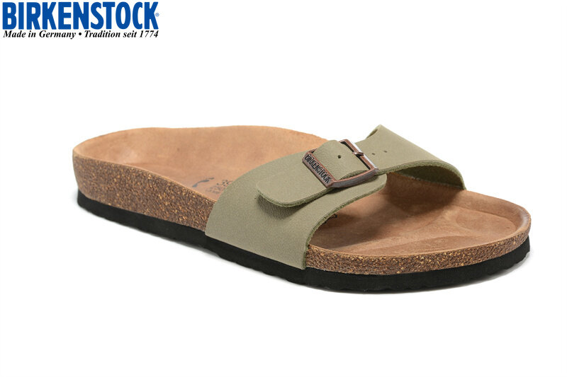 2022 【Ready Stock】 Fashion Birkenstocks Arizona Men Women Cork Beach Flip-flops Couple Summer Sandals Slippers Size 34-46
